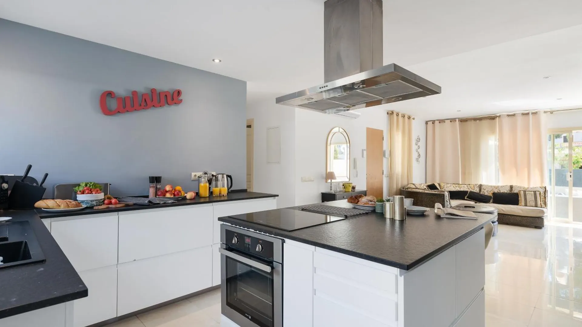 Villa Hilary Playa de Muro  Holiday home Playa de Muro (Mallorca)